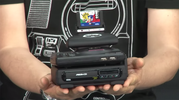 É ou não é de encher os olhos esse Mega Drive Mini "Megazord"?
